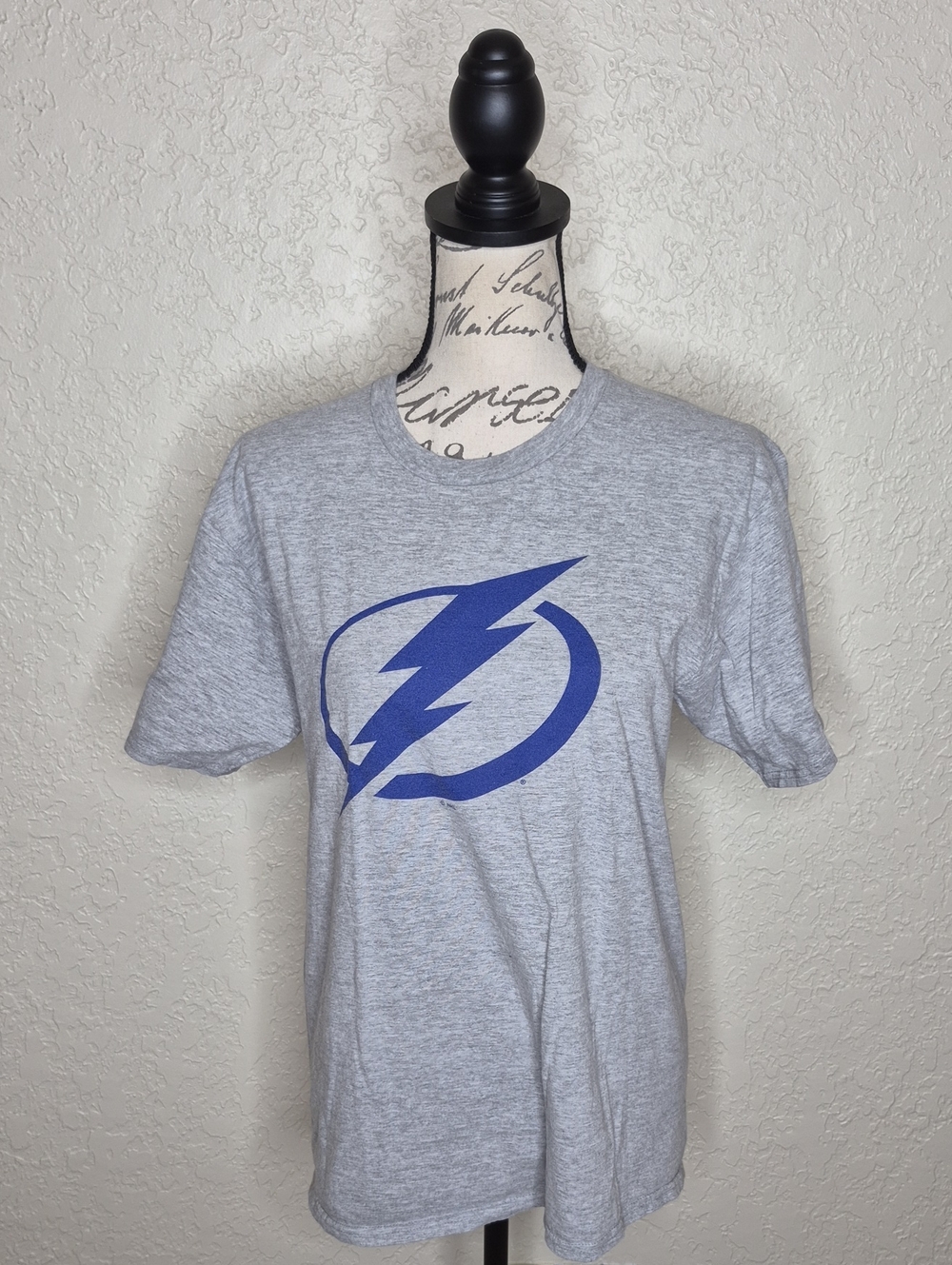 Port & Company Tampa Bay Lightening NHL Graphic T-Shirt Size M